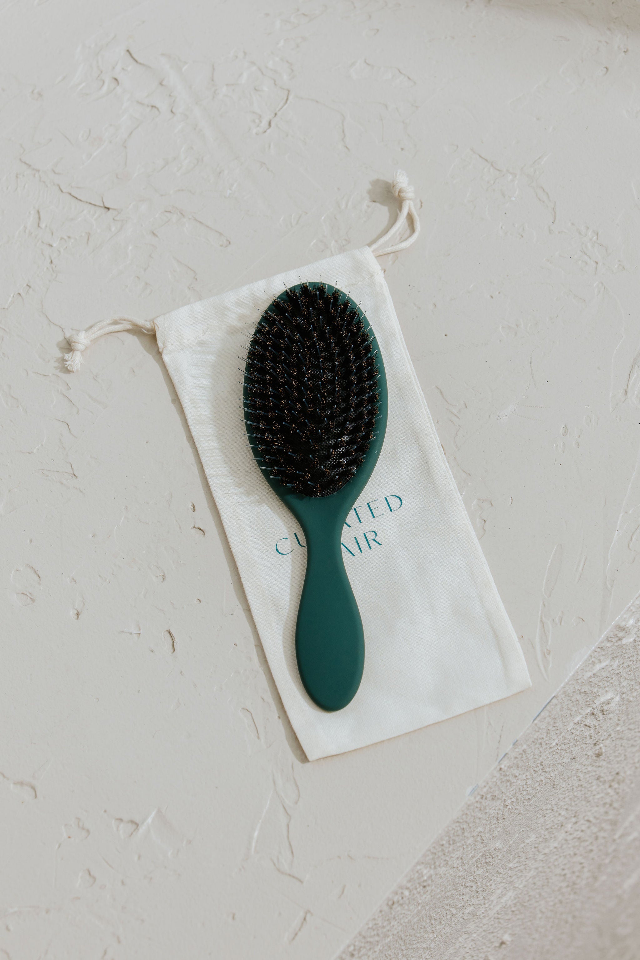 Curated Hair Extension Brush