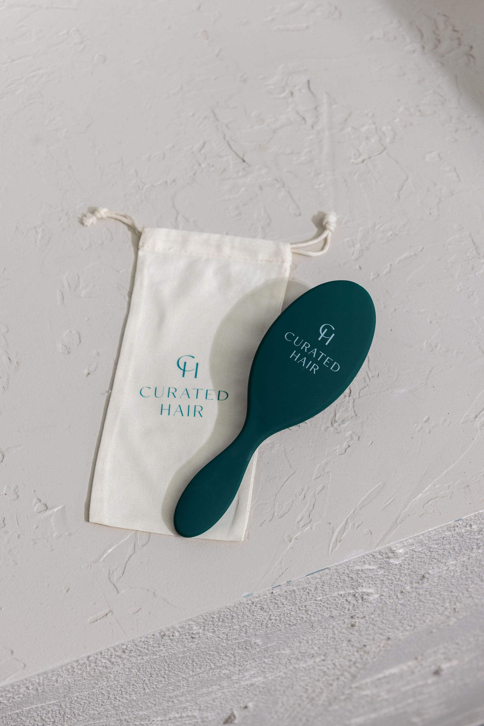 Curated Hair Extension Brush